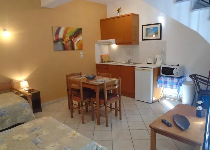 Stella 's Sea Front *